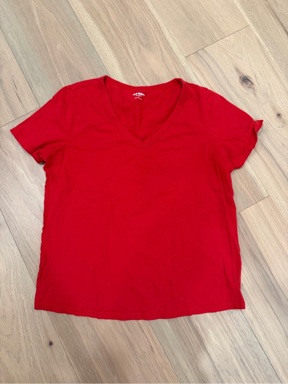 Old Navy Women's Bright Red V-Neck Short Sleeve Tee